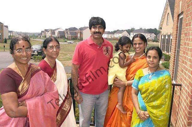 Celebrities with Family Members UNSEEN PHOTOS
