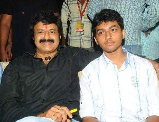 Celebrities with Family Members UNSEEN PHOTOS