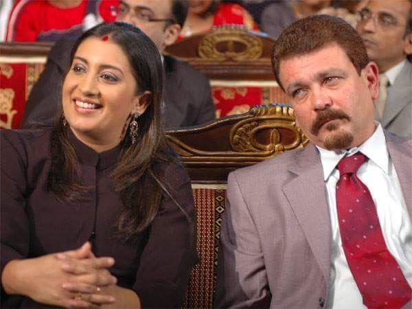 Celebrities with Family Members UNSEEN PHOTOS