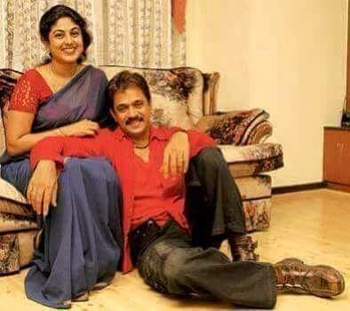 Celebrities with Family Members UNSEEN PHOTOS