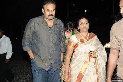 Celebrities With Family Unseen Pics