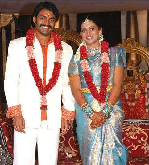 Celebrities With Family Unseen Pics