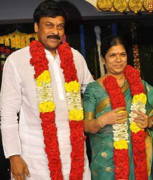 Celebrities With Family Unseen Pics