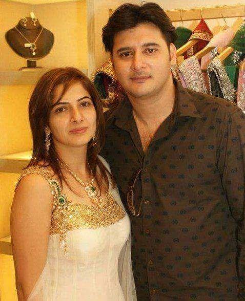 Celebrities With Family Unseen Pics