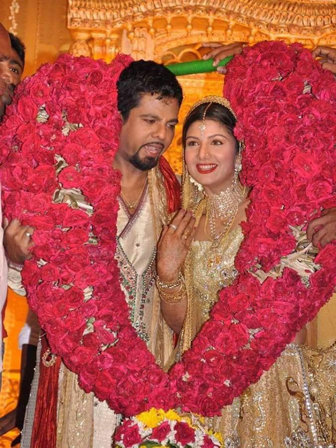 Celebrities With Family Unseen Pics