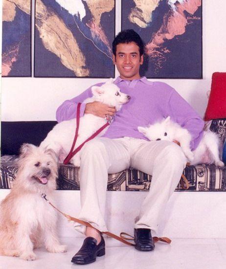 Celebrities with their pets Photos