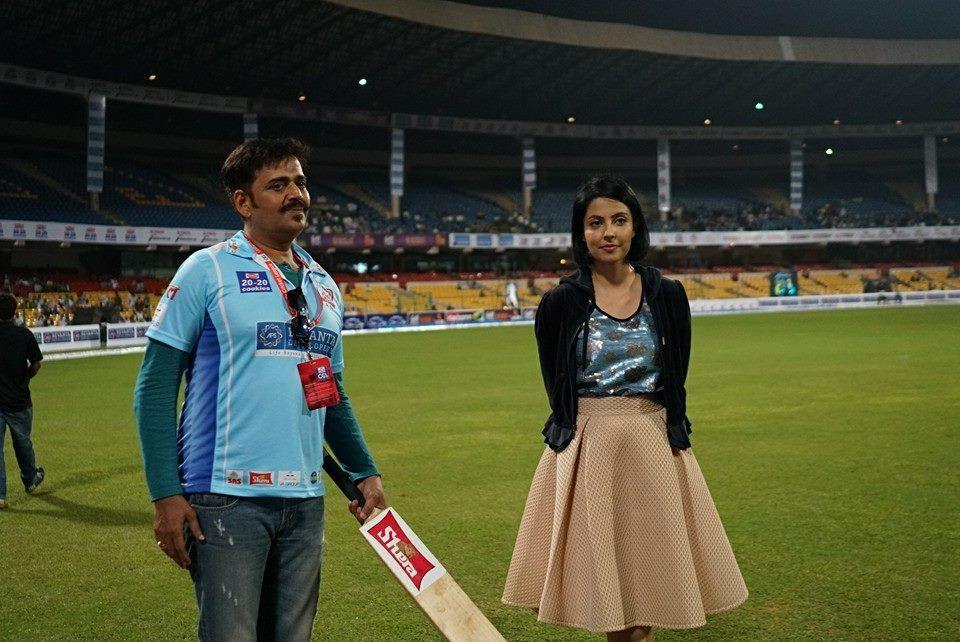  Celebrity Cricket League Pics