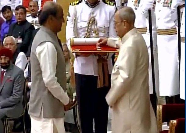 Celebs Receive Padma Awards at Rashtrapathi Bhavan