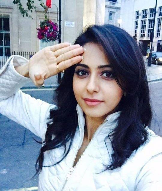 Celebs Salute to the Real Heroes Indian Army