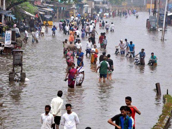 Chennai Rain Effect Photos 2015