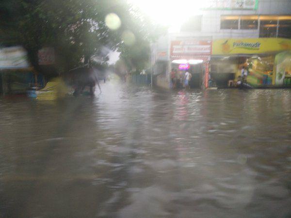 Chennai Rain Effect Photos 2015
