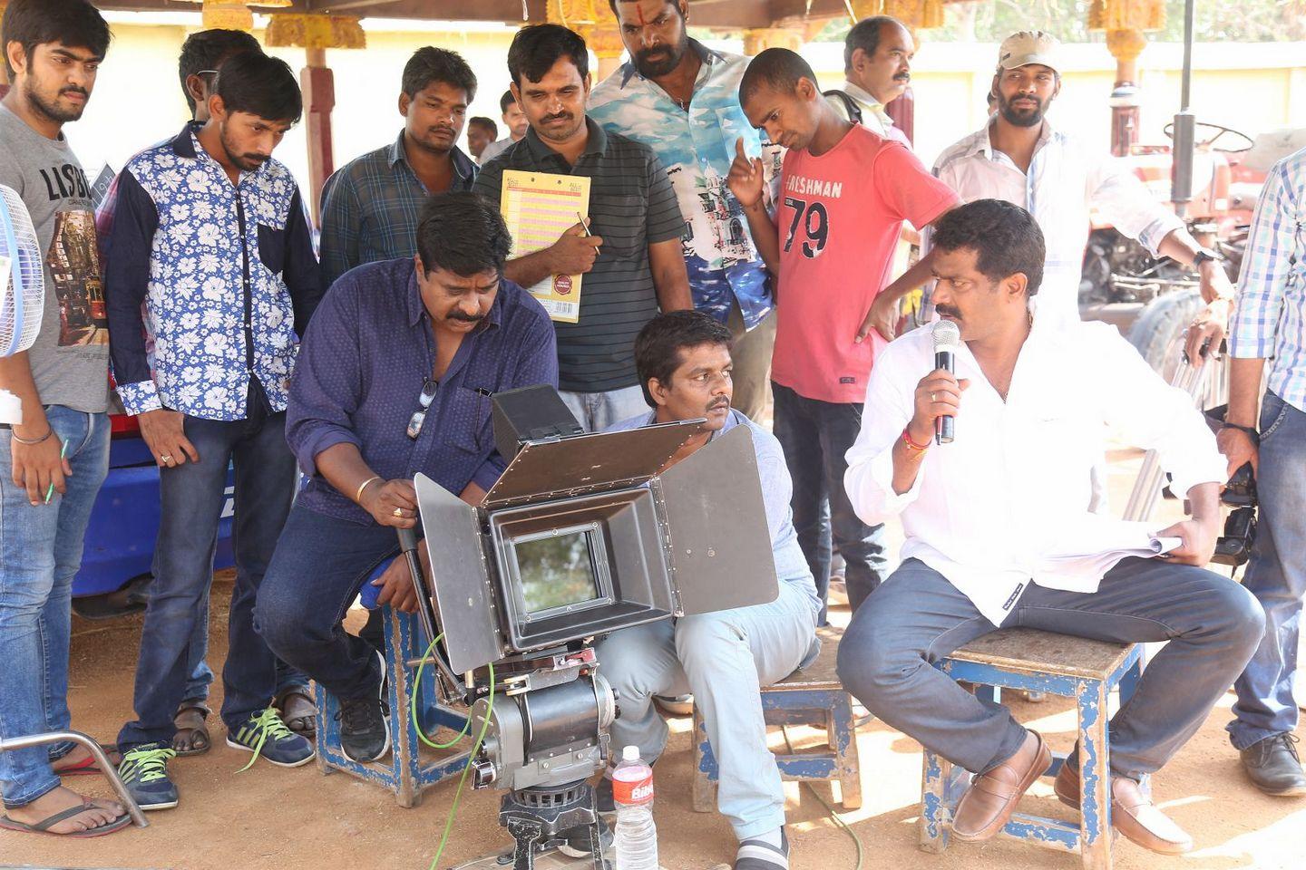 Chuttalabbayi Movie Shooting Spot Pics