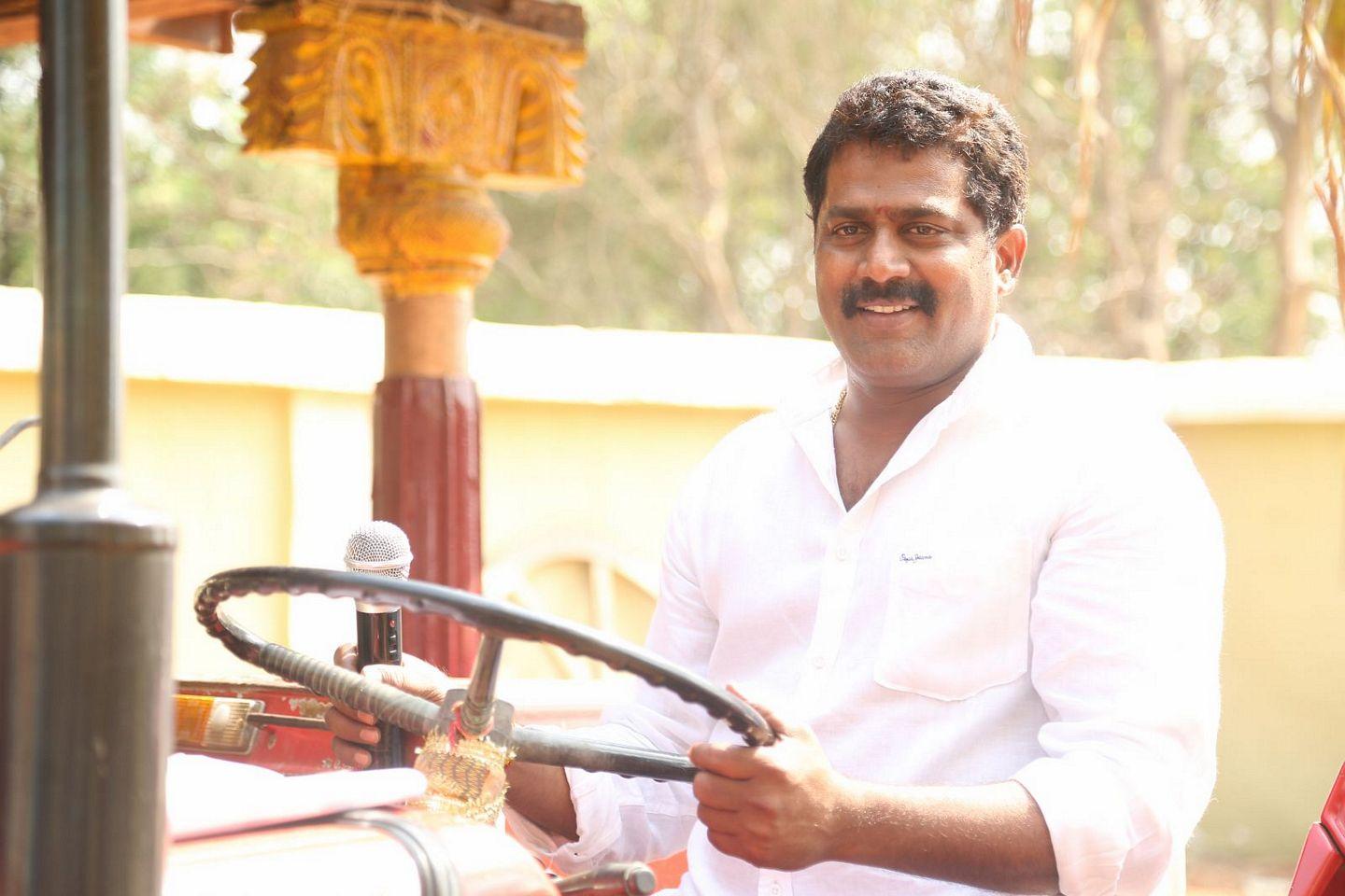 Chuttalabbayi Movie Shooting Spot Pics