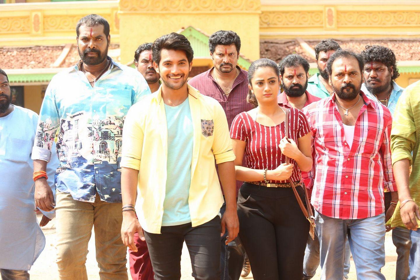 Chuttalabbayi Movie Shooting Spot Pics
