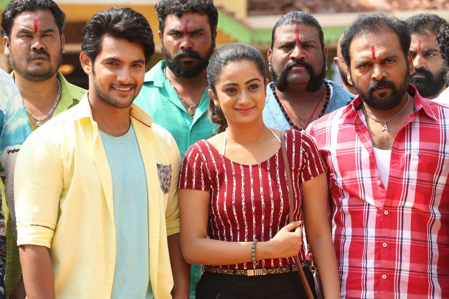 Chuttalabbayi Movie Shooting Spot Pics