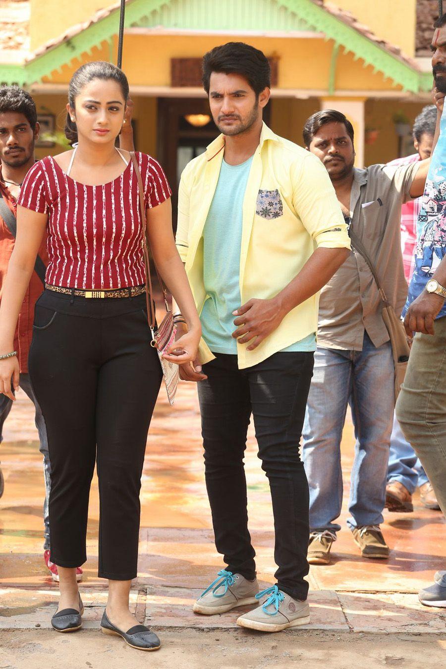 Chuttalabbayi Movie Shooting Spot Pics