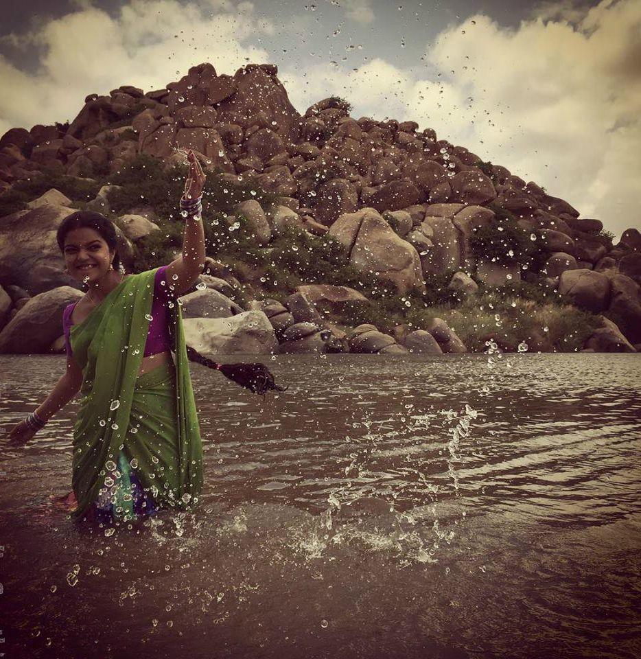 Colours Swathi Rare Pictures