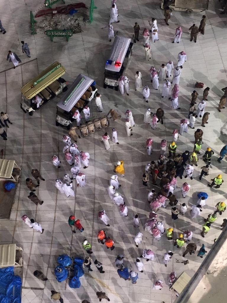 PHOTOS: Crane collapse kills at least 107 in Mecca Grand Mosque