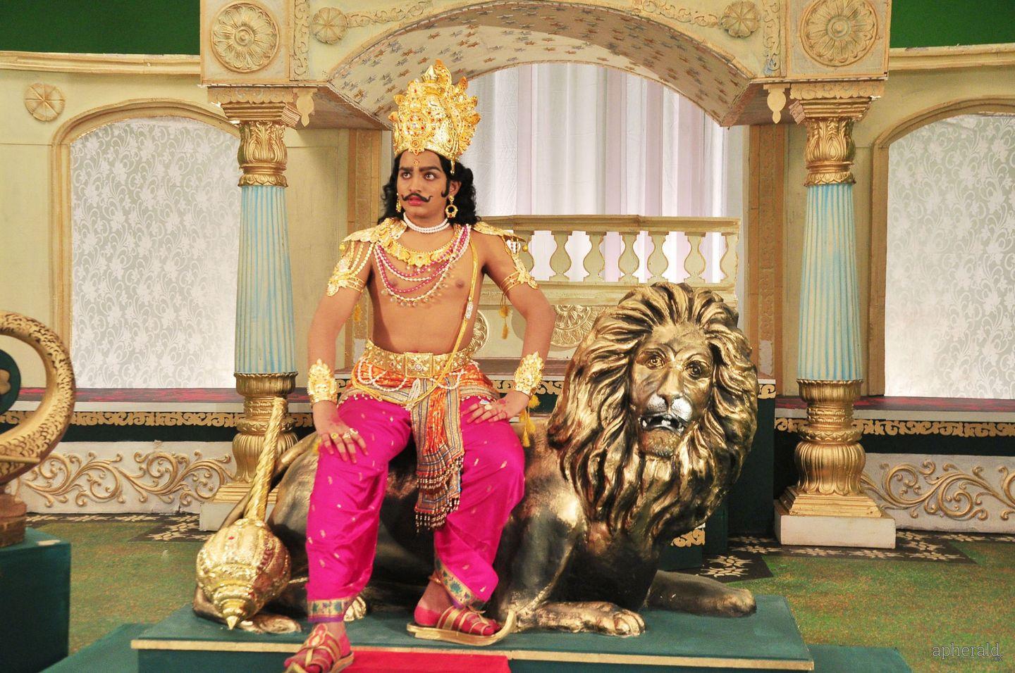 Dana Veera Soora Karna Movie Stills