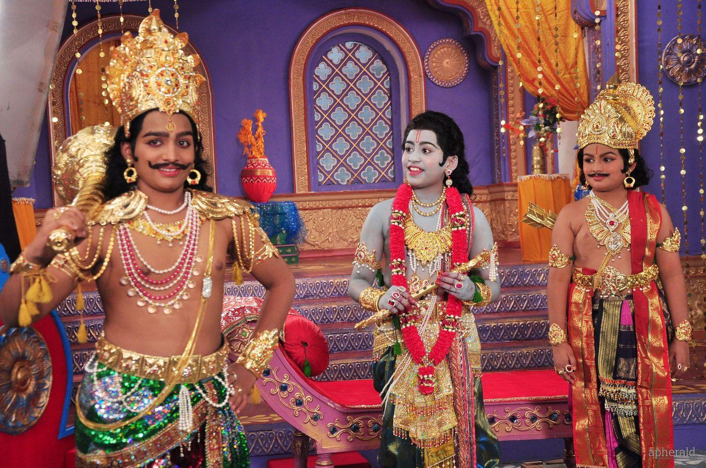 Dana Veera Soora Karna Movie Stills