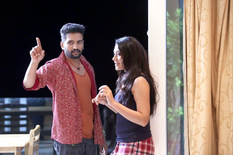 Dhilluku Dhuddu Movie Photos