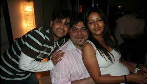 Drunken Actress Unseen Leaked Photos at Night Parties