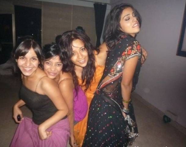 Drunken Night Parties Actress Unseen Leaked Pics