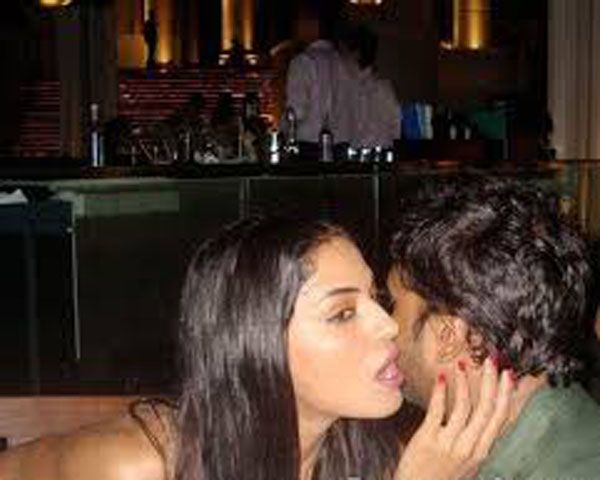 Drunken Night Parties Actress Unseen Leaked Pics