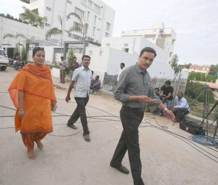 Emotional Welcome To Revanth Reddy By Family Members Photos