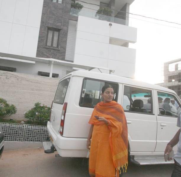 Emotional Welcome To Revanth Reddy By Family Members Photos