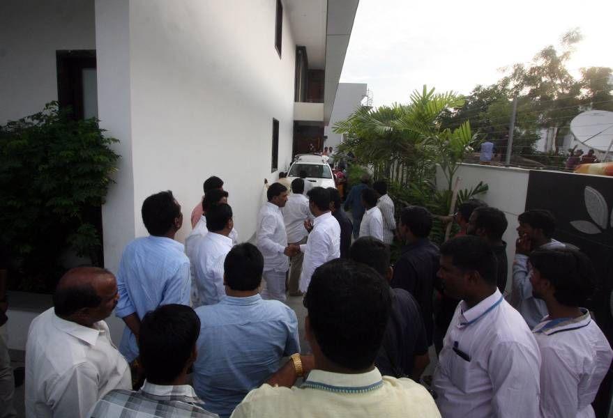 Emotional Welcome To Revanth Reddy By Family Members Photos