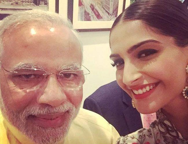 Famous Celebs Rare and Unseen Selfies