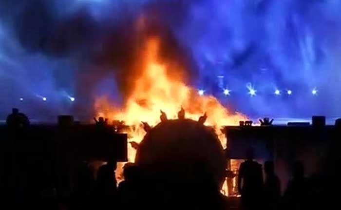 Fire At Make In India Week Event Photos