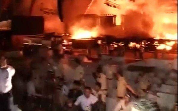 Fire At Make In India Week Event Photos