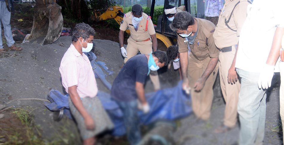 Gandepalli Road Accident Photos