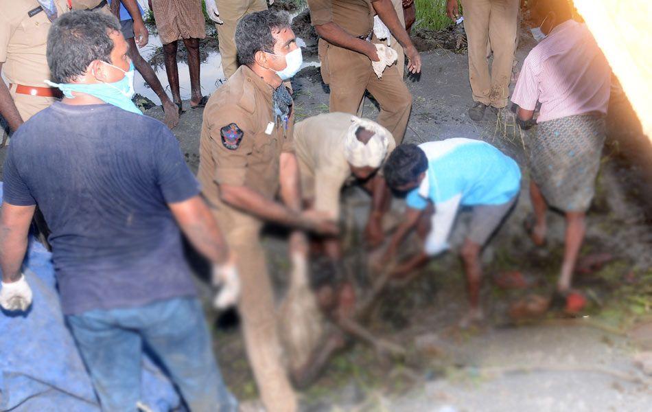 Gandepalli Road Accident Photos