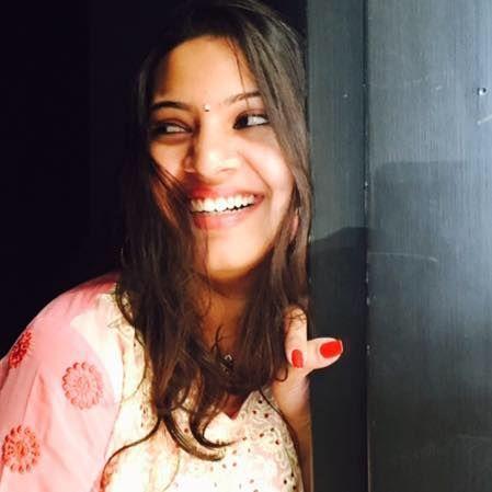 Beautiful Singer Geetha Madhuri Unseen Photos