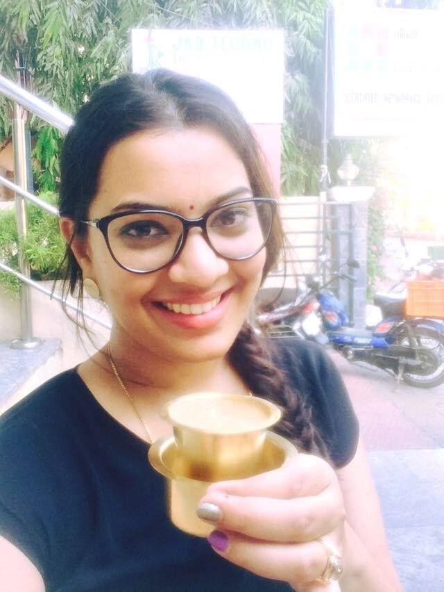 Beautiful Singer Geetha Madhuri Unseen Photos