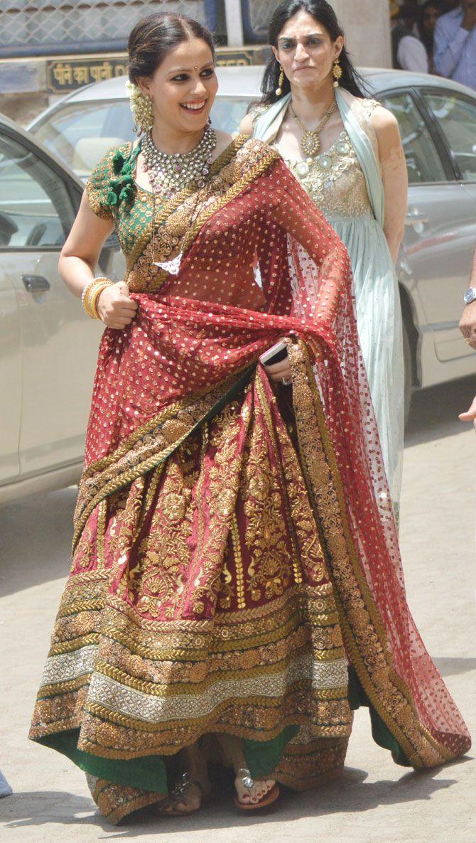 Genelia attends brother wedding with Riteish Deshmukh