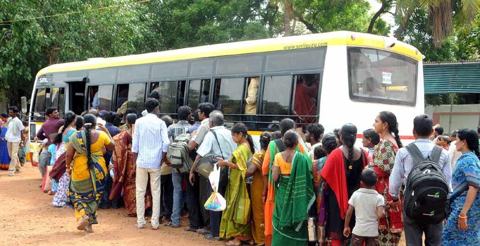 Godavari Maha Pushkaram 2nd Day Photos