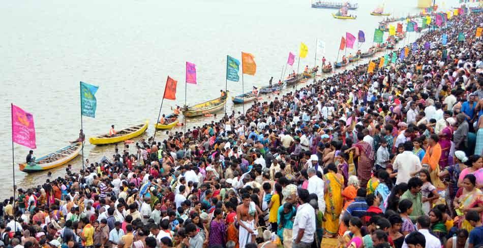 Godavari Maha Pushkaram 2nd Day Photos