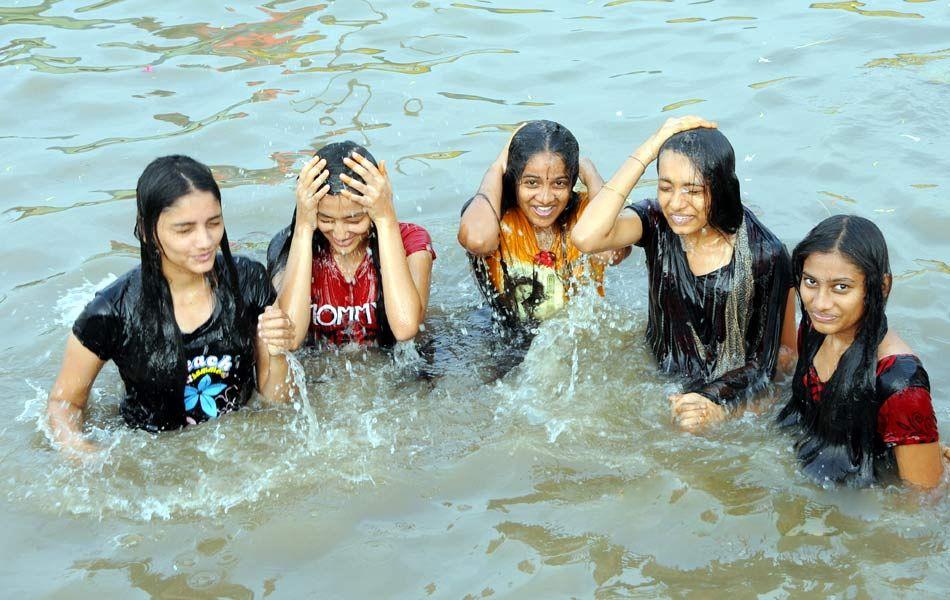 Godavari Maha Pushkaram 2nd Day Photos