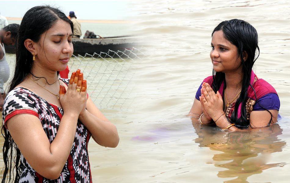 Godavari Maha Pushkaram 3rd Day Photos