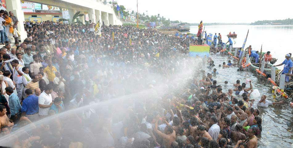 Godavari Maha Pushkaram Photos