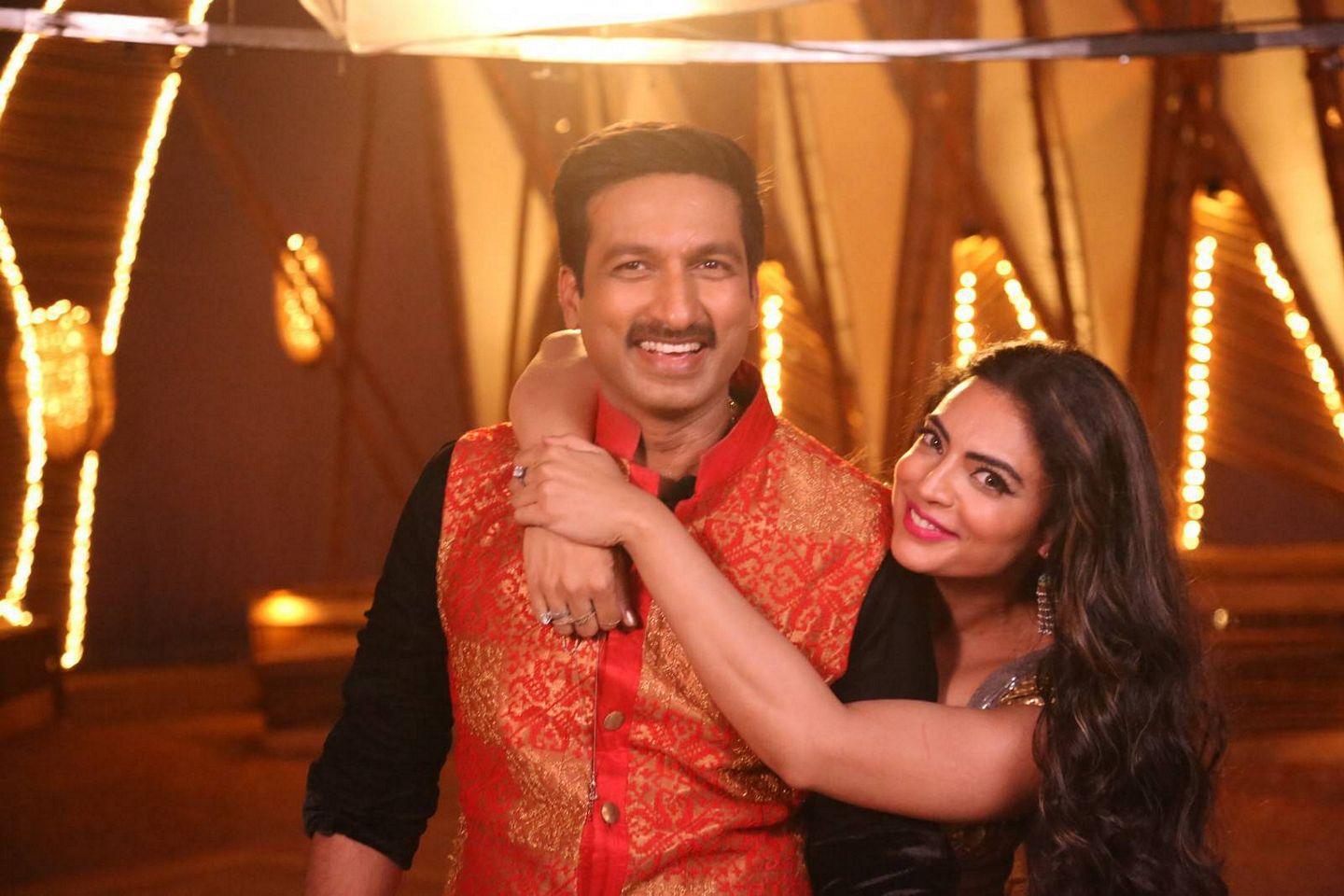 Gopichand Soukyam Movie Special Item Song Stills