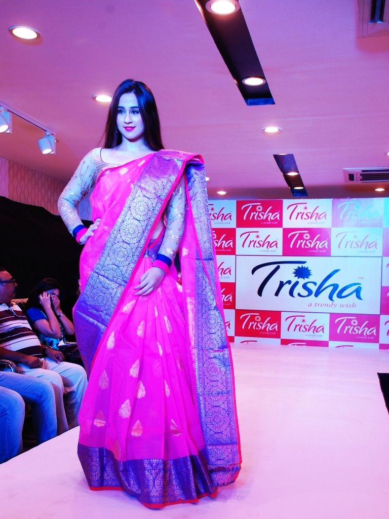 Grand fashion show of Designer Amrita Mishra