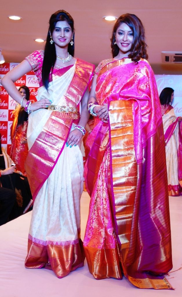 Grand fashion show of Designer Amrita Mishra