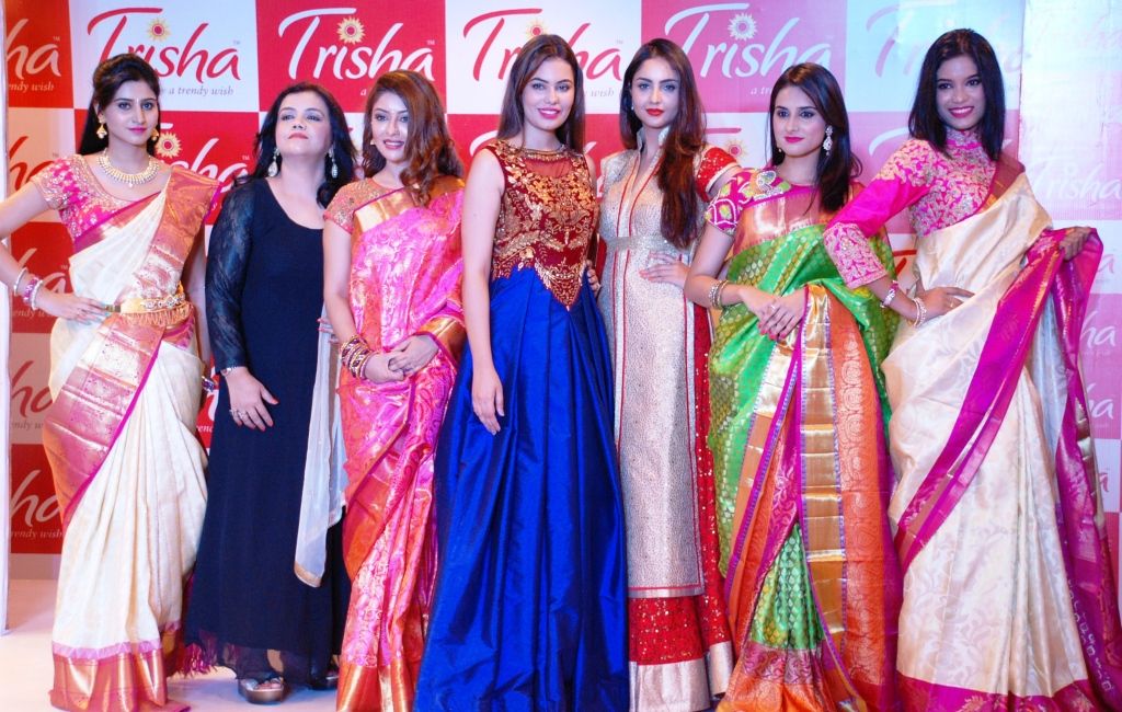 Grand fashion show of Designer Amrita Mishra