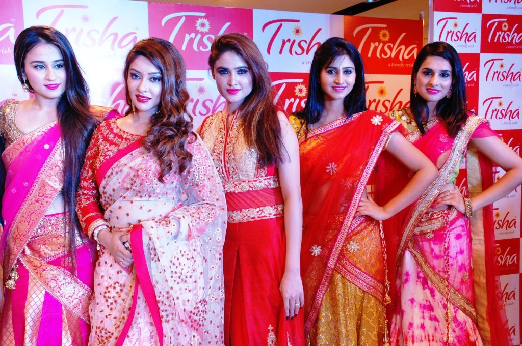 Grand fashion show of Designer Amrita Mishra