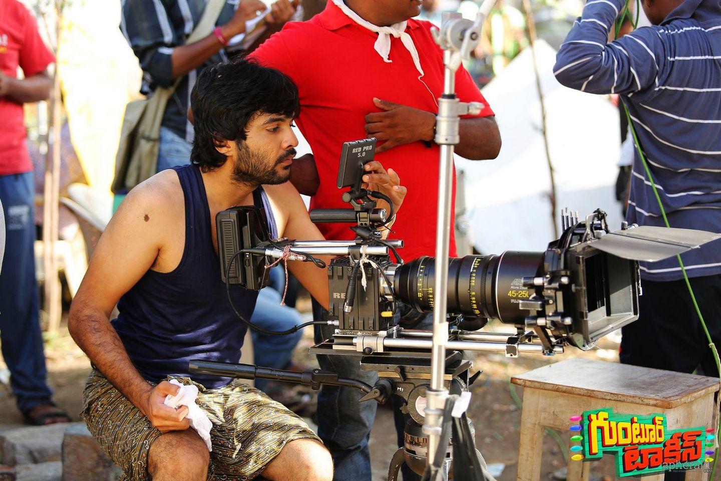 Guntur Talkies Movie working Stills